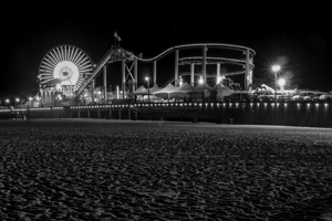 santa monica pier at night pacific park  horizont