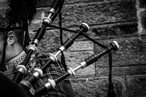 scottish bag pipes  horizontal 4687 Pipes 13k