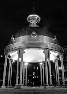 sliver dome courthouse square  vertical 2997 Chil
