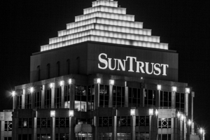 suntrust building  horizontal 1118 Suntrust 13k.j