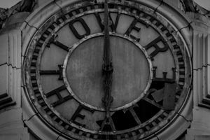 tower theater clock  horizontal 2612 Tower 13k.jp