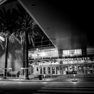 toyota center  square 946 Toyota 13k