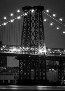 williamsburg bridge at night  vertical 1524 Willi