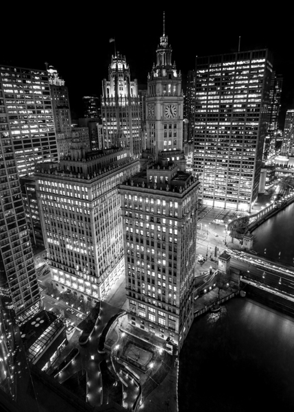 downtown chicago at night  vertical 2567 Deluxe 1 Print