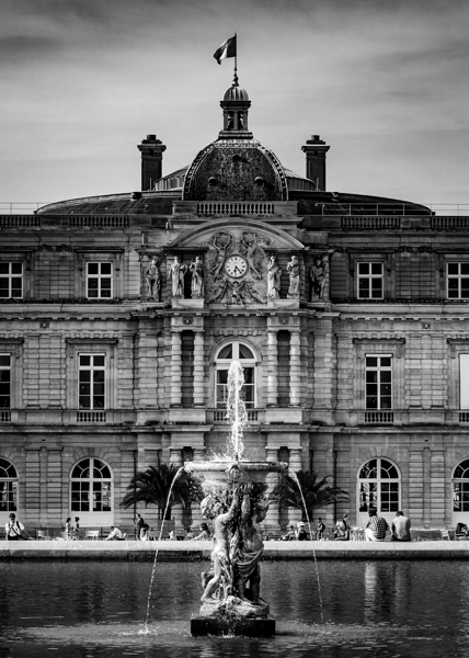 french senat building  vertical 2464 Senat 13k.jp Print