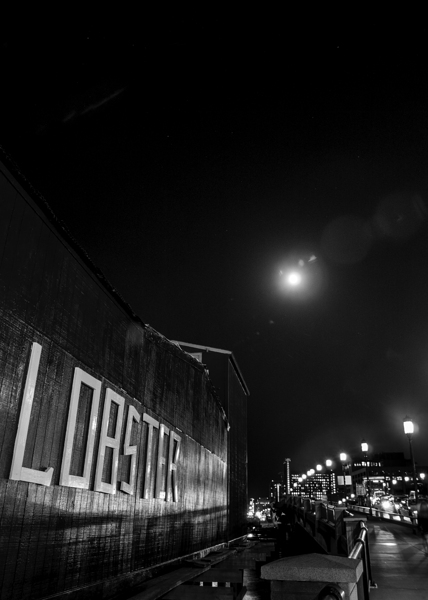 james hook lobster company building  vertical 34 Print