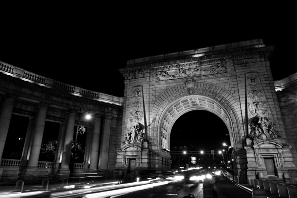 manhattan bridge arch grand entrance  horizontal Print
