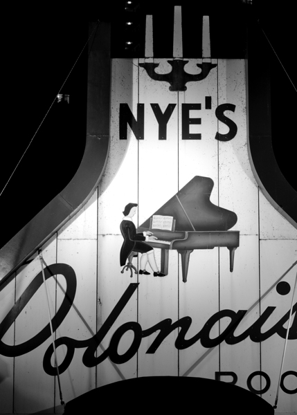 nyes polonaise room  vertical 1711 Polonaise 13k. Print
