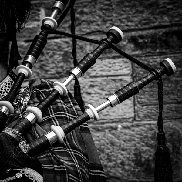 scottish bag pipes  square 4687 Pipes 13k Print