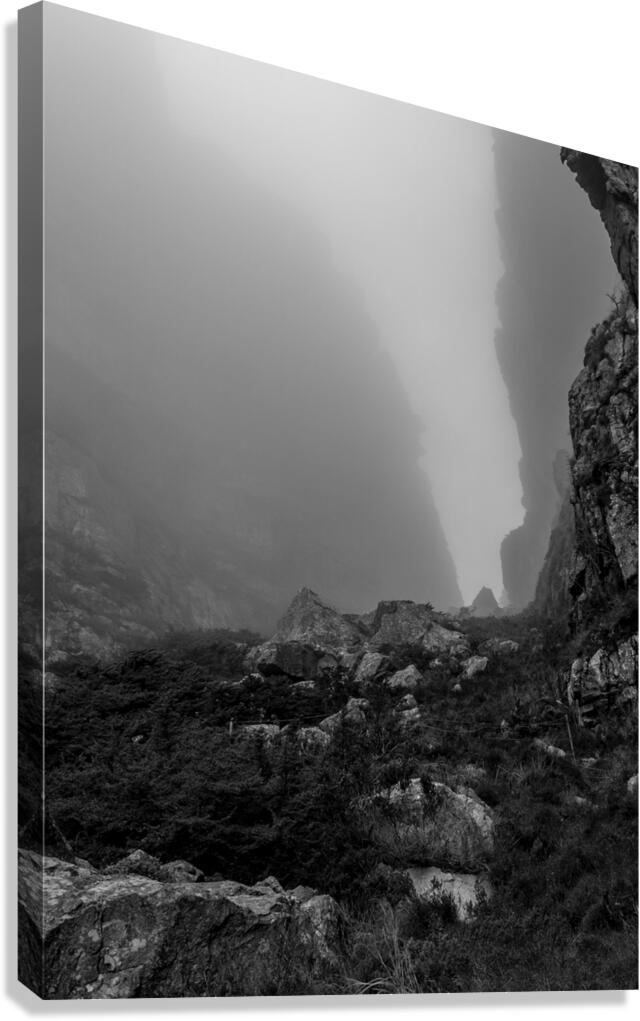 foggy platte klip gorge trail table mountain  ver Canvas Print