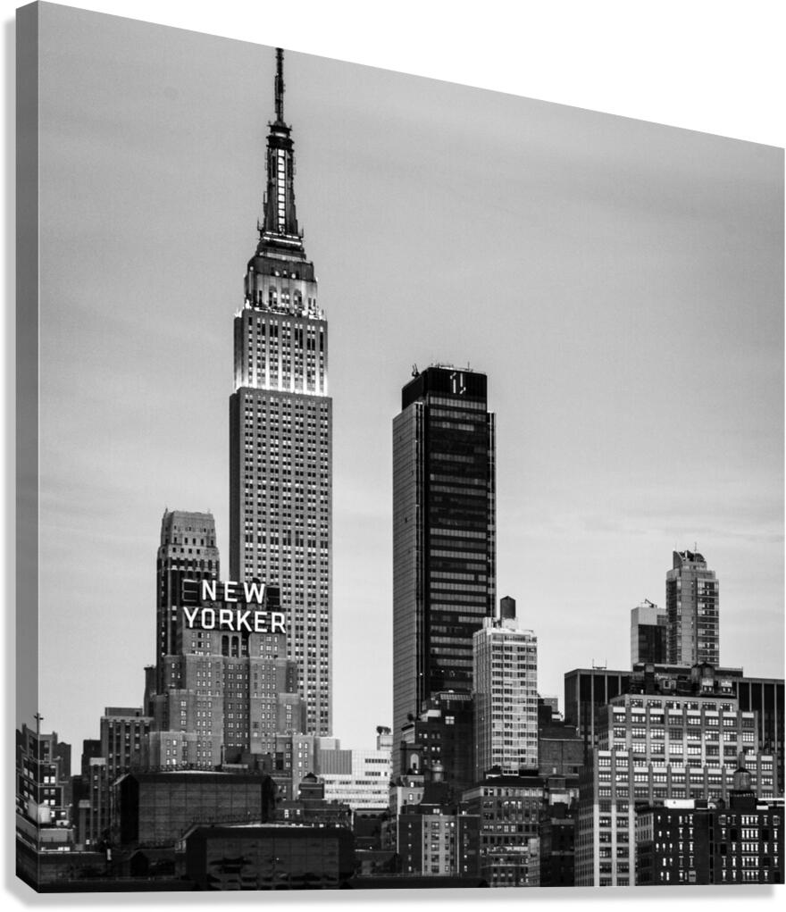 new yorker empire state building  square 1472 New Canvas Print