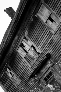 CREEPY HOUSE