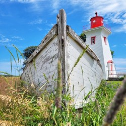 BOAT AND LIGHTHOUSE