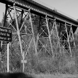 TRAIN BRIDGE