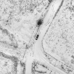 WINTERY CROSSROADS 