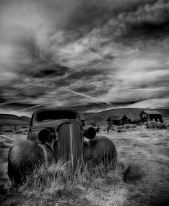 Rusted Car - California