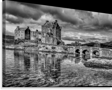 EILEAN DONAN CASTLE 3BW Canvas Print