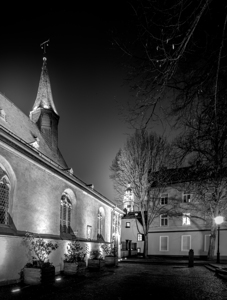 Hochster Schloss and Saint Justinus Church