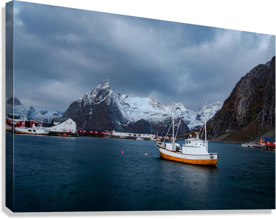 Sakrisoya Olnilsoya Hamnoya  in Winter Canvas Print