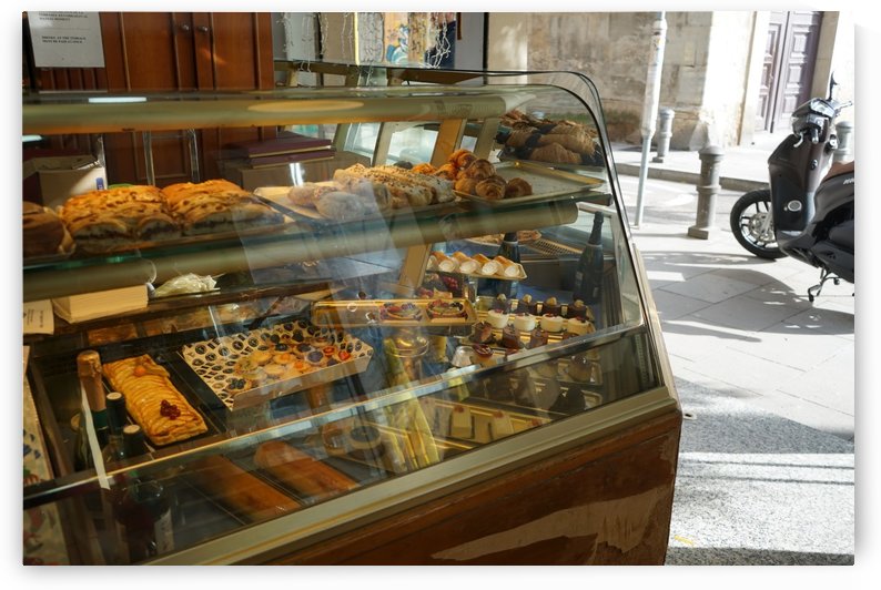 El Poble Sec Pastries by Xisa