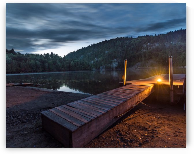 Quai, St Alban, Québec by Ian Gagné