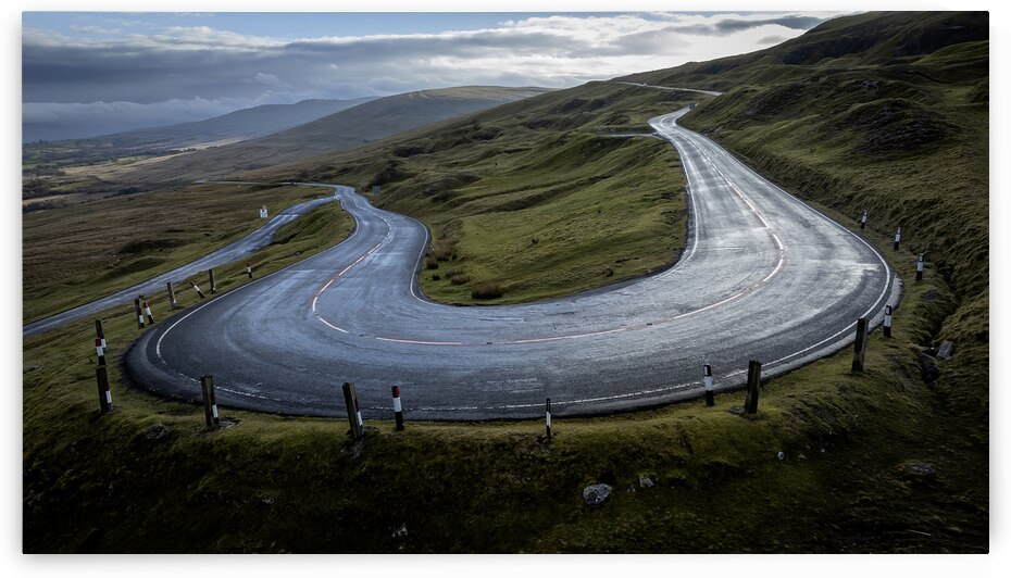 The hairpin bend on Mountain Road by Leighton Collins