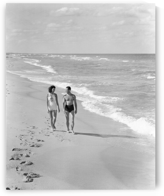 1930s-40s COUPLE WALKING ALONG THE SEASHORE 232603 by Panoramic Images