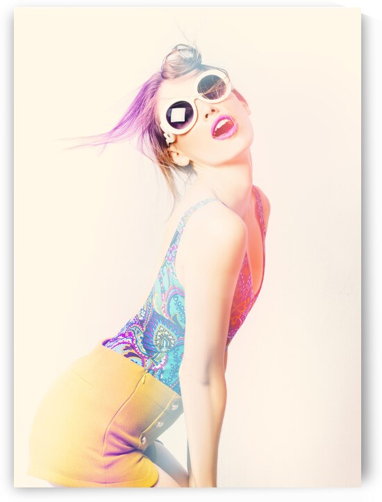 Sun flared 70s pin-up girl posing in funky colour by Jorgo