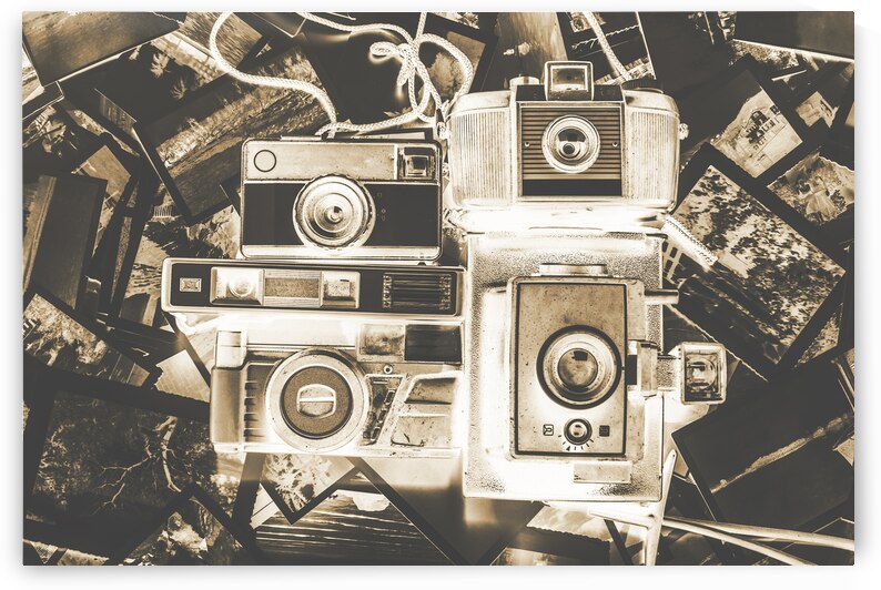 Placed in the dark room by Jorgo