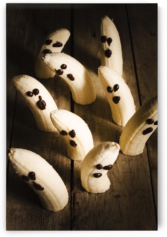 Crafty ghost bananas by Jorgo