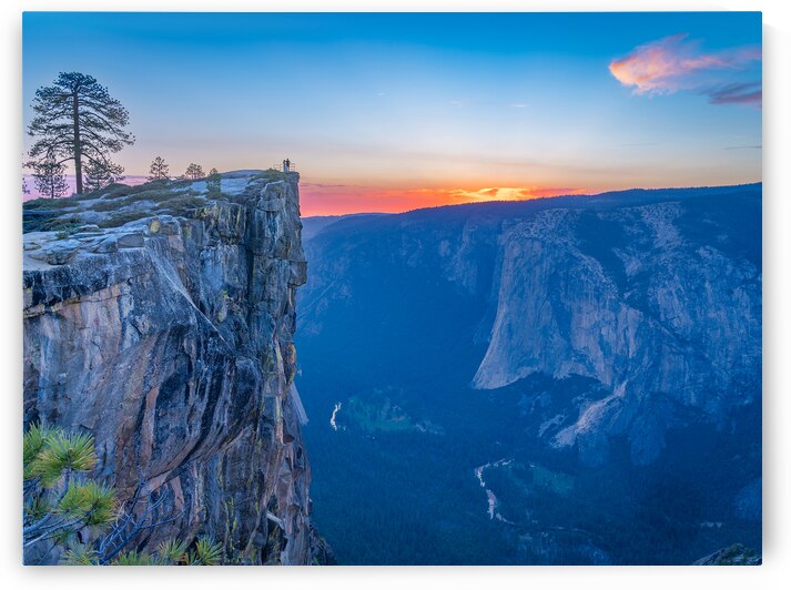 Taft Point Sunset by Geoffrey Prior