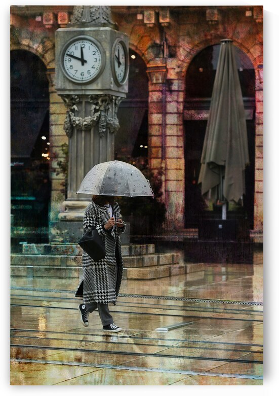 Woman with ubrella by Ehtiram Mammadov