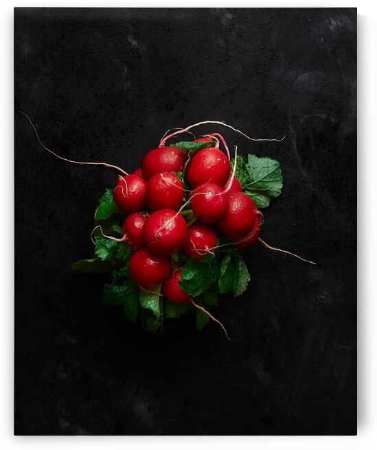 A bunch of radishes by Kata Endrodi Photography
