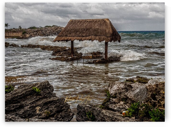 High tide  by DomaraArtscape