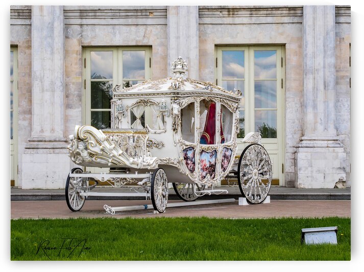 Catherine the Greats Carriage  by DomaraArtscape