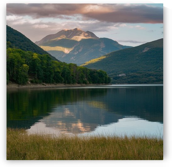 a peacfull and calm nature 96 5nmtwR4iVtQDhnIun w by 9 A8do 6