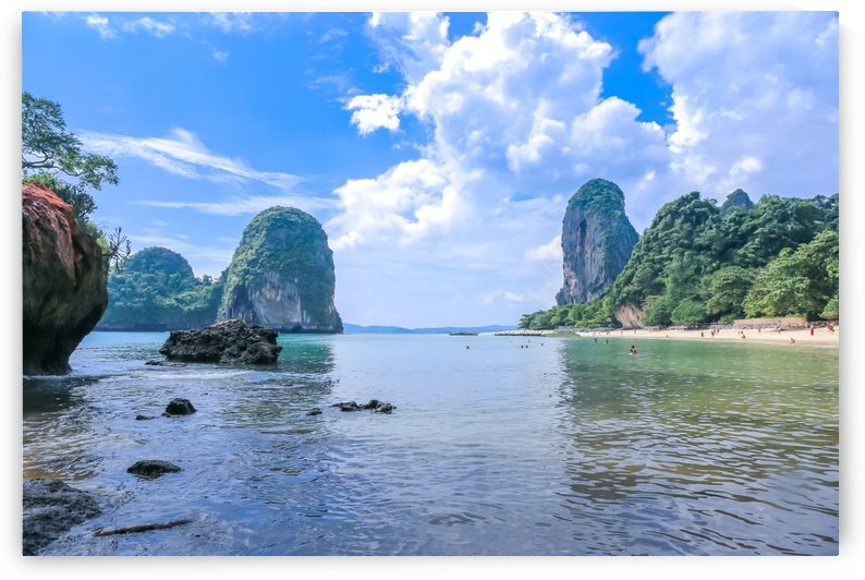 Travelers Paradise by Emmi Torikka