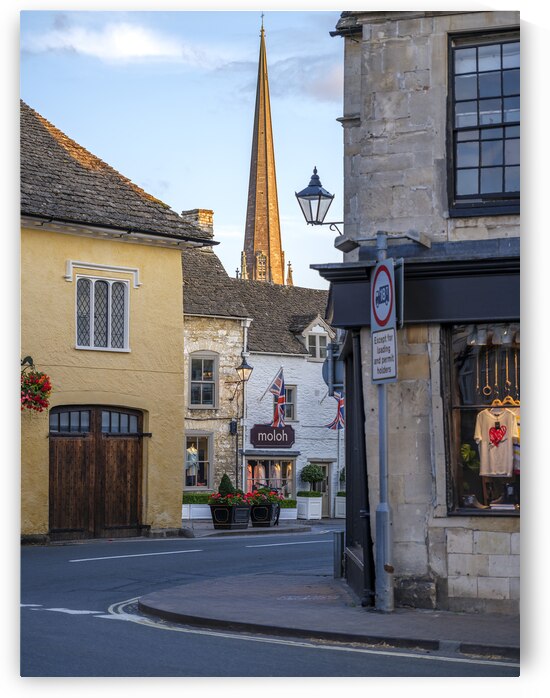 Old town of Tetbury by Assaf Frank