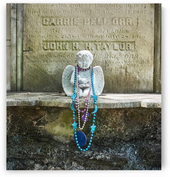 Festive Gravesite Angel by Malcolm Cutchin Photography