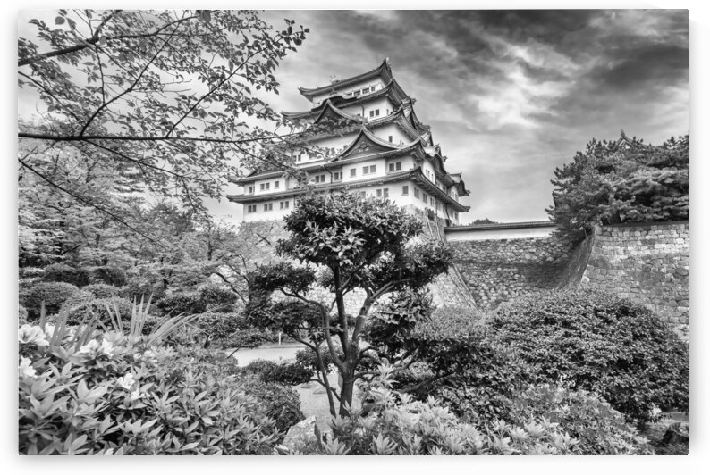 Historic and idyllic Nagoya Castle | monochrome by Melanie Viola
