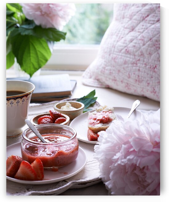 Breakfast in pink by Kata Endrodi Photography