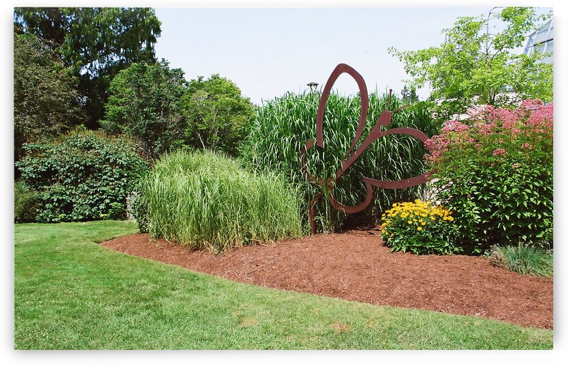 Butterfly Conservatory Sculpture by maniacvii