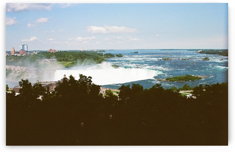 Horseshoe Falls Niagara Falls Canada  by maniacvii