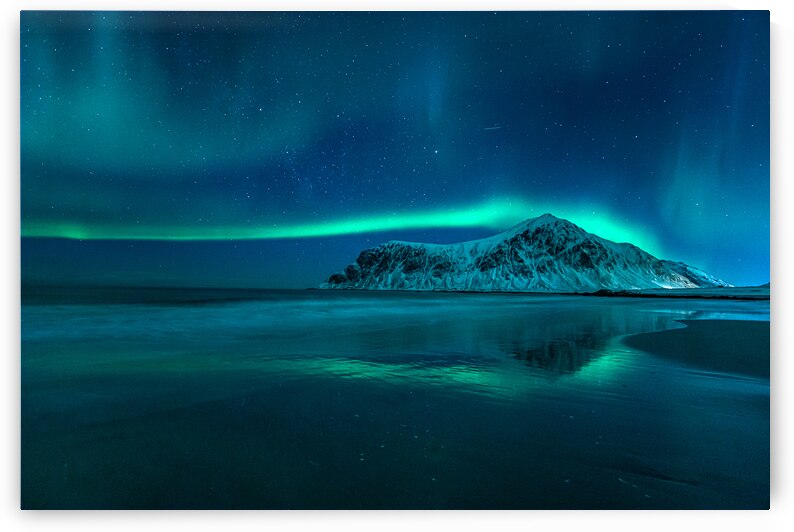 Aurora Borealis over the Beach by Andreas Wonisch