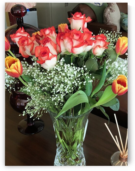 The Arrangement Roses and Tulps  by WRR