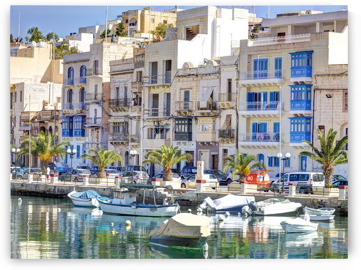 Marina Bliss in Senglea by Assaf Frank
