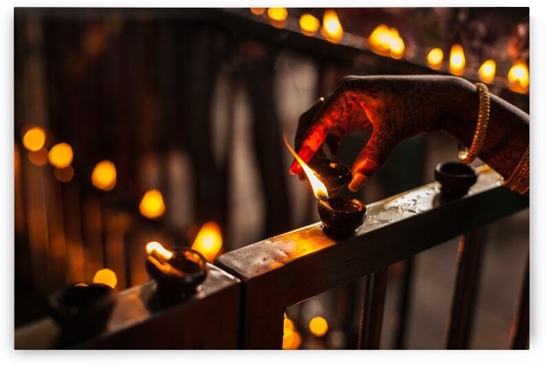 Diwali lights in temple by Dmitry Rukhlenko