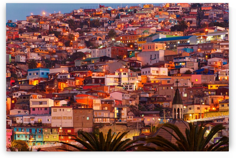 Valparaiso at night by DELPHIMAGES