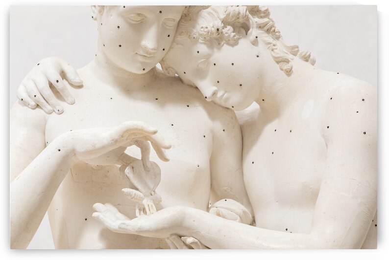 Cupid and Psyche statue by sculptor Antonio Canova 1800. Sensua by Paolo Modena