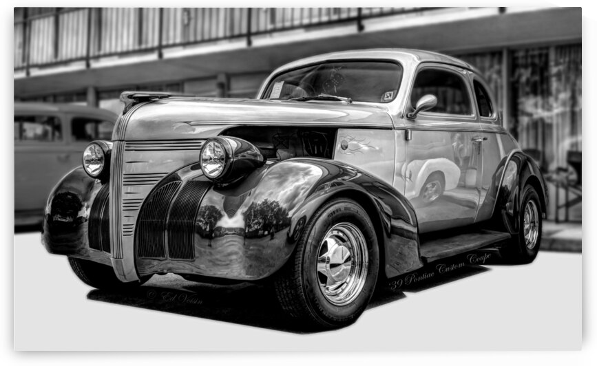 1939 PONTIAC CUSTOM COUPE B&W by Digicam